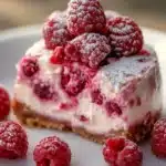 Himbeer-Käsekuchen-Fettbomben First Image First Image