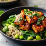 Süß-saurer Tofu mit Spinat-Quinoa & Edamame First Image First Image