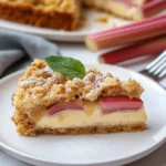 Rhabarberstreuselkuchen mit Puddingcreme First Image First Image